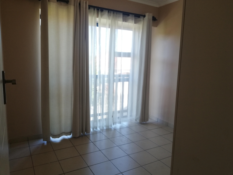To Let 1 Bedroom Property for Rent in Lansdowne Western Cape